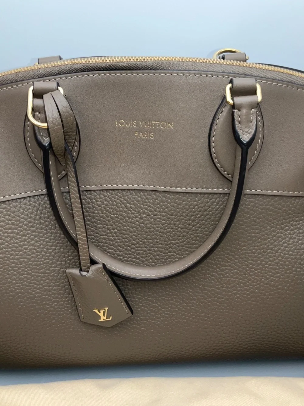 Louis Vuitton excellent very